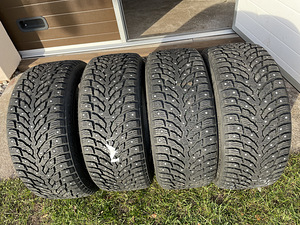 225/45/17 Nokian Hakkapeliitta 9 naastrehvid 8mm (1 foto / 7)