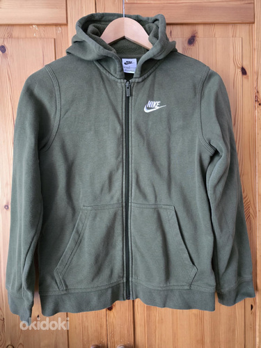 Nike толстовка р. S (147-158)