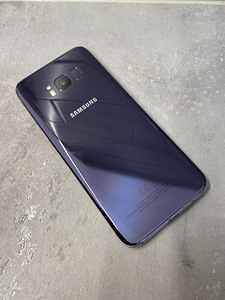 Samsung Galaxy S 8 (2 foto / 2)