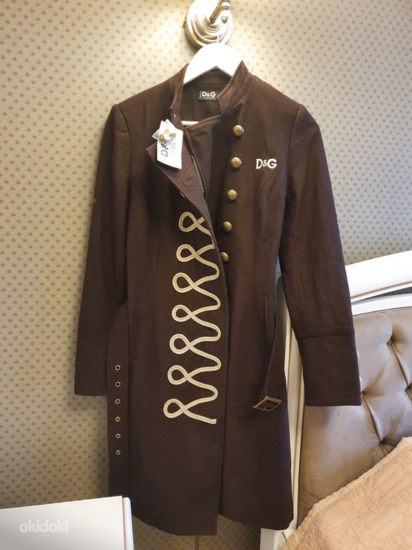 Новое пальто D&G, размер S (фото #3)