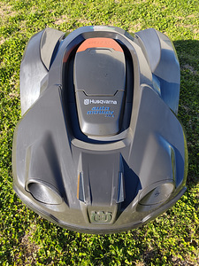 Robotniiduk Husqvarna Automover 330X (5 foto / 10)