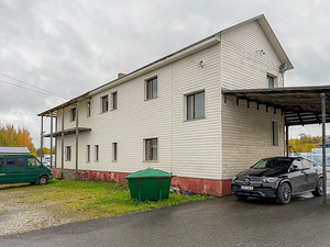 MÜÜGIL: PUIDUTÖÖSTUSETTEVÕTE (1 foto / 10)