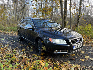Volvo V70 2.4 D5 AWD 151kw (4 foto / 8)