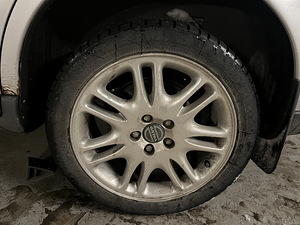 Volvo V70 2.3 184kw varuosadeks (6 foto / 10)