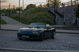 Mazda MX-5 (3 фото из 15)