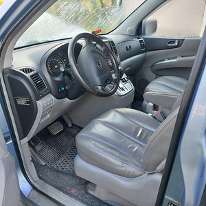 Kia Carnival 2006 (4 foto / 6)