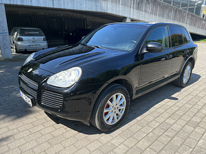 Porsche Cayenne (1 фото из 9)