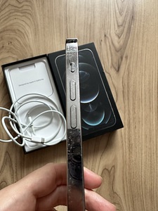 iPhone 12 pro silver 128gb (2 foto / 3)