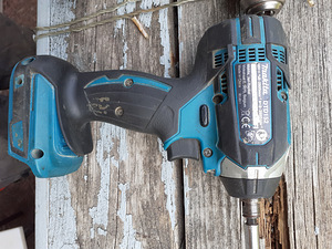 Makita DTD162 (2 фото из 2)