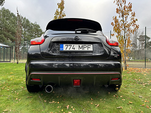 Nissan Juke NISMO RS 4x4 Automatic 2015 (9 foto / 15)