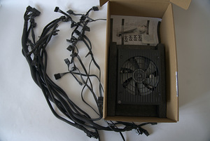 Corsair RM1000x 1000W 80+ Gold Fully Modular ATX PSU (3 foto / 4)