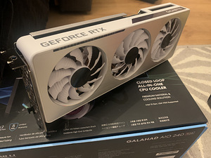 Gigabyte RTX 3060TI VISION rev2 (1 foto / 4)