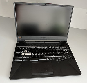 ASUS TUF Gaming laptop (1 foto / 6)