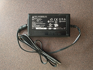 Lion зарядное устройство USB (5 фото из 8)