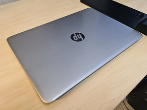 HP EliteBook 840 G3 + HP Dock (6 foto / 6)