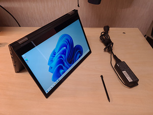 Lenovo X380 Yoga (3 foto / 6)