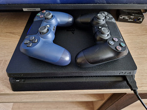 Playstation 4 Slim 500gb PS4 (1 foto / 3)
