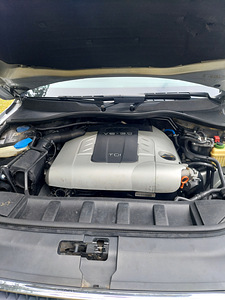AUDI Q7 S-LINE (5 foto / 5)