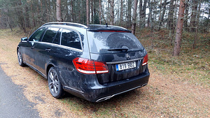Mercedes-Benz E 220 2.2 E BLUE TEC (6 foto / 15)