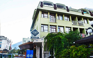 ARES CITY HOTEL (1 foto / 10)