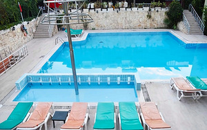 ARES CITY HOTEL (4 foto / 10)