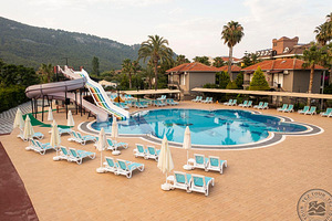MIR AMOR GARDEN RESORT HOTEL (1 foto / 10)