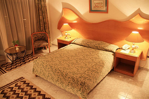 TURQUOISE BEACH HOTEL (9 фото из 10)