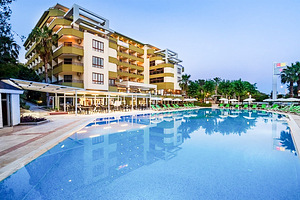 MIAROSA INCEKUM BEACH (1 foto / 10)
