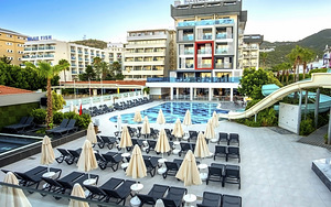 WHITE CITY BEACH HOTEL (1 foto / 10)