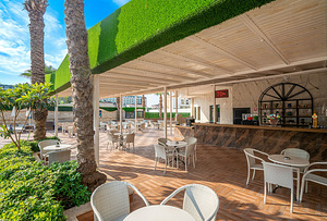 CARETTA RELAX HOTEL (8 foto / 10)