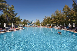 DOSI HOTEL (4 foto / 10)