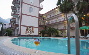 AYBEL INN HOTEL (2 foto / 10)
