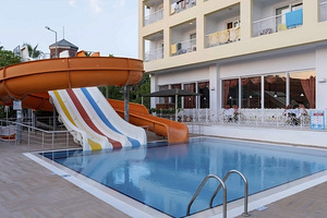 PINE HOUSE HOTEL (1 фото из 10)