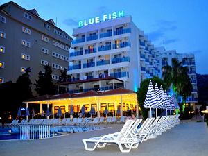 BLUE FISH HOTEL (2 фото из 10)