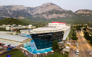 TRANS ATLANTIK HOTEL (EX.QUEEN ELIZABET) (2 foto / 10)