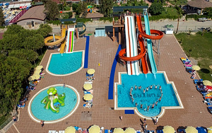 CLUB TURTAS BEACH (7 foto / 10)