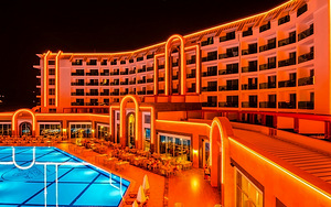 THE LUMOS DELUXE RESORT HOTEL & SPA (5 foto / 10)