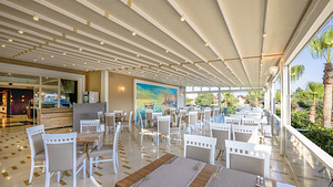 L’OCEANICA BEACH RESORT HOTEL (7 foto / 10)