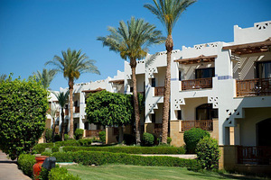 AMPHORAS BEACH HOTEL (2 foto / 10)