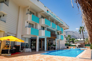 VALERI BEACH HOTEL (4 фото из 10)