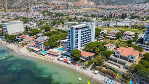 SIGNATURE BLUE RESORT (1 foto / 10)
