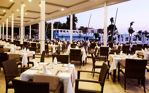 Q PREMIUM RESORT HOTEL (6 фото из 10)