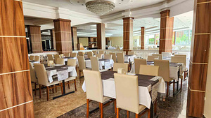 CLUB MONTE CARLO(EX:CLUB TESS) (5 foto / 10)
