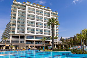 LIBERTY KUSADASI (3 foto / 10)