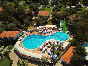 CLUB RESORT ATLANTIS (2 foto / 10)
