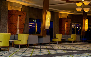 COMMODORE ELITE SUITES & SPA (8 фото из 10)
