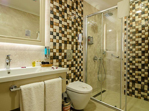 THE LUMOS DELUXE RESORT HOTEL & SPA (22 foto / 24)