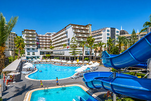 HOLIDAY PARK RESORT HOTEL (4 foto / 10)