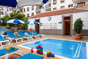 APARTAMENTOS MASARU (4 foto / 10)