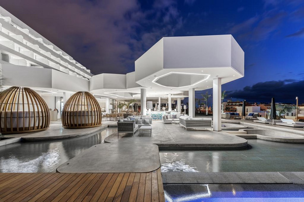 ROYAL HIDEAWAY CORALES BEACH (ADULTS ONLY 16+)